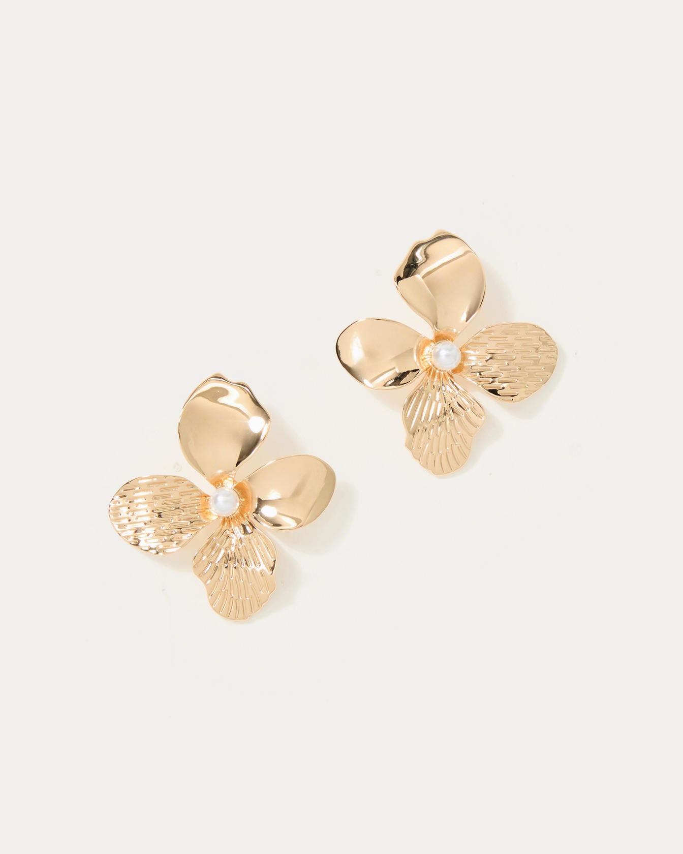 SHADY BABE EARRINGS